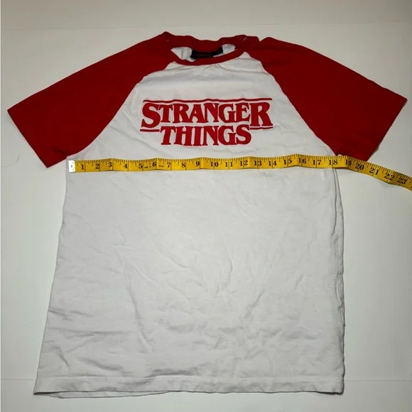 Stranger things tshirt size S - Picture 3 of 5